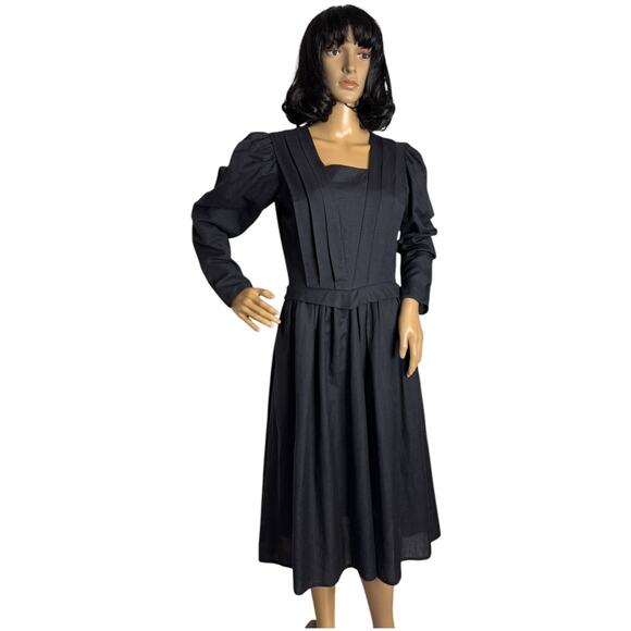 Vintage 70’s Diane Von Furstenberg Ladies Linen black midi dress size small - Picture 16 of 17